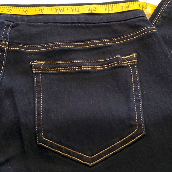 Leí Jean size M Dark Blue Very good condition two packs on the back - Picture 13 of 13